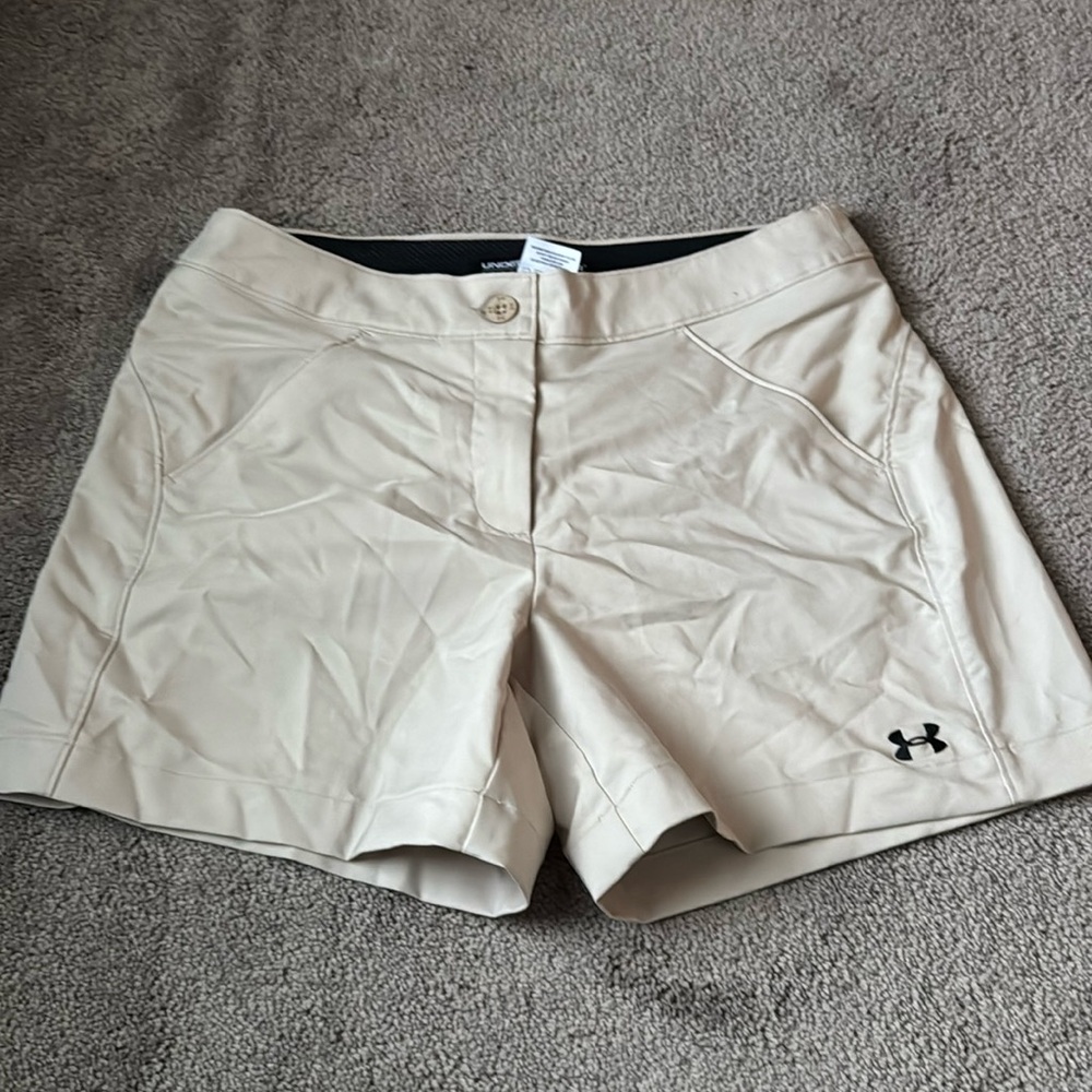 Under Armour Shorts SIZE 4